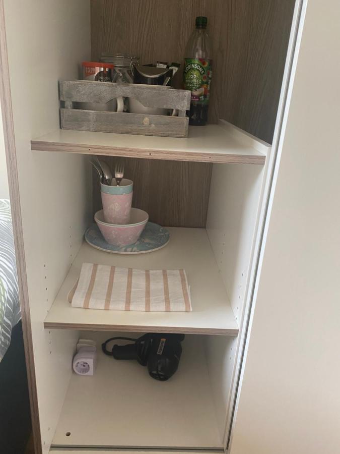 Private Room And Bathroom With Private Entrance Near Warwick Town Centre Eksteriør bilde